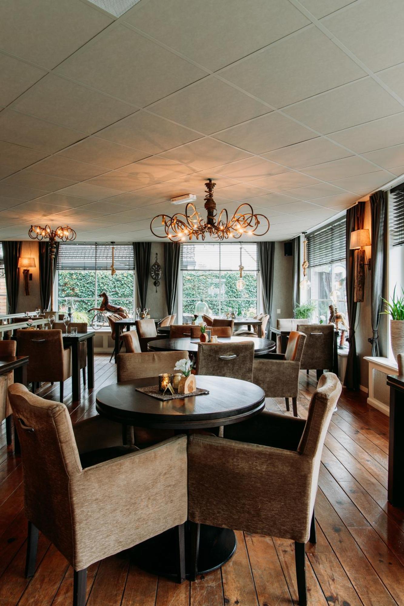 De Stobbe Hotel & Suites Ruinen Экстерьер фото